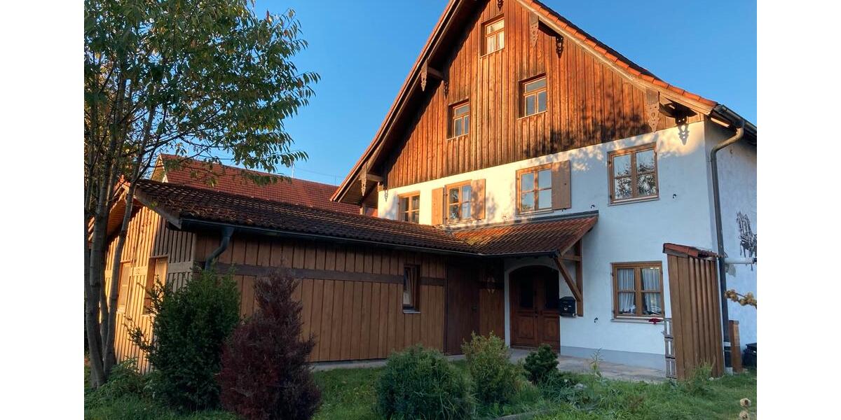Geräumige 180m2 Wohnung 5,5 Zimmer 5.5 zimmer