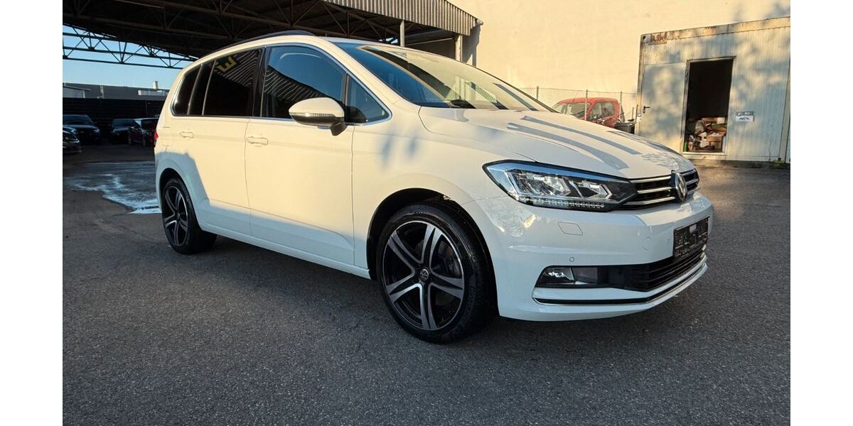 VW Touran 127.800 km 19.990 &euro; Ulm 89077