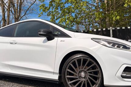 Ford Fiesta 98.000 km 9.490 &euro; Bad Köstritz 07586
