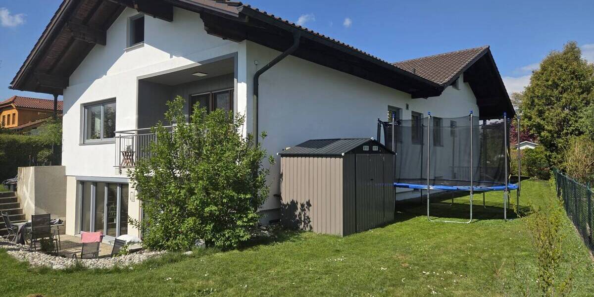 Einfamilienhaus Burghausen - 8 Zimmer, 298 m&sup2;, 1.180.000&euro; | Angebot:26730817