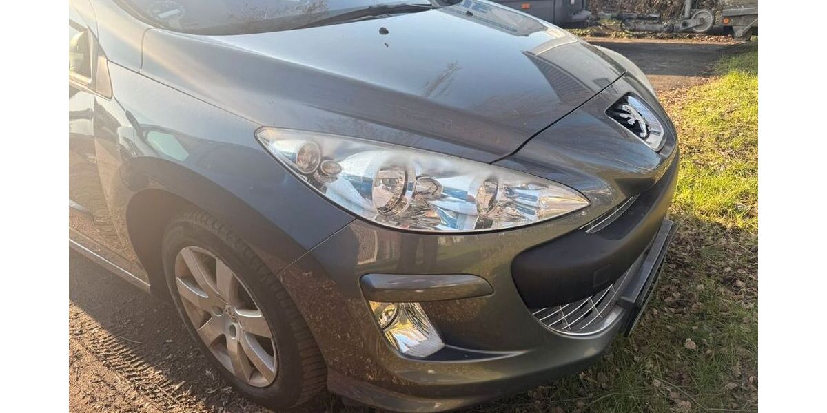 Peugeot 308 127.362 km 3.490 &euro; Mönchengladbach 41239