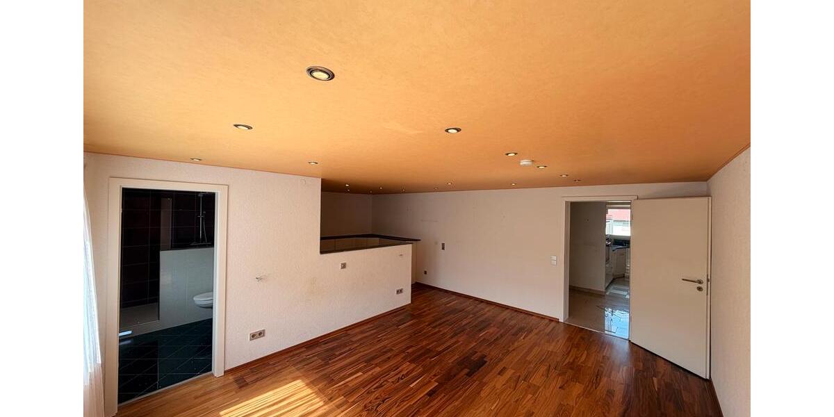 Etagenwohnung Villingen-Schwenningen Schwenningen - 2.5 Zimmer, 88 m&sup2;, 230.000&euro; | Angebot:27003088