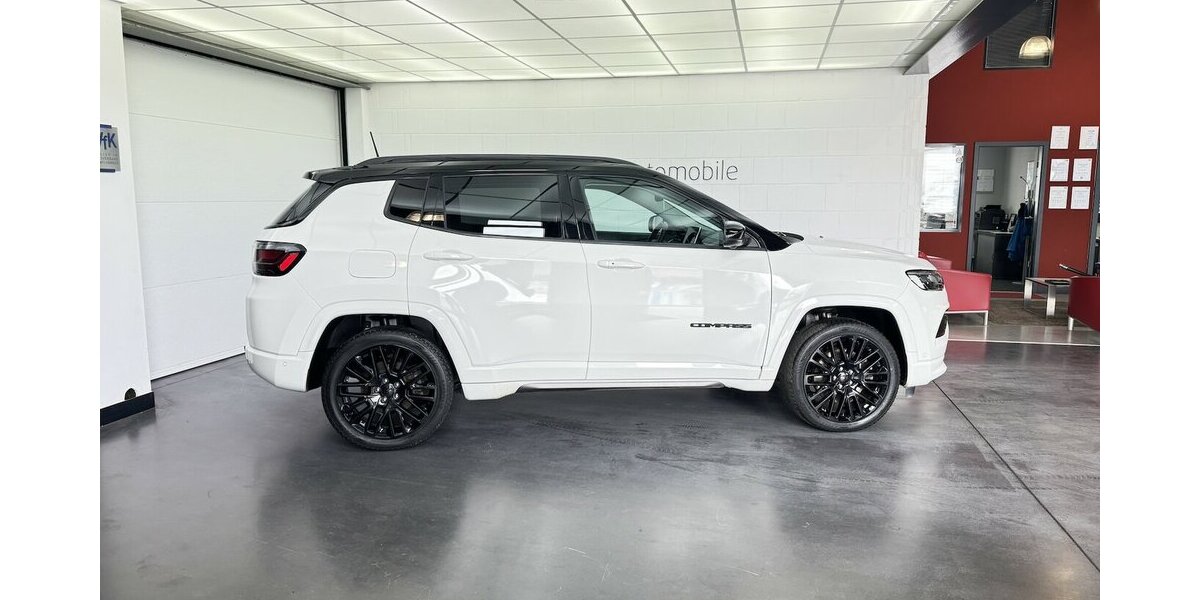 Jeep Compass S Plug-IN Hybrid 4WD 1.Hand Anhängerkplg 61.880 km 24.820 &euro; Lich 35423
