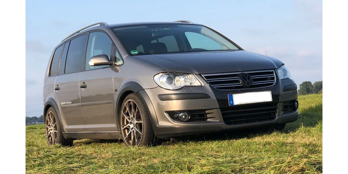 VW Touran 260.900 km 6.000 &euro; Bargfeld-Stegen 23863