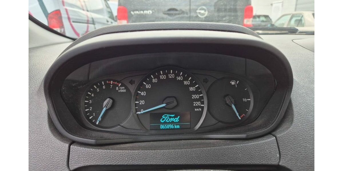 Ford Ka+ Cool & Sound, Klima 65.627 km 7.290 &euro; Rodgau 63110