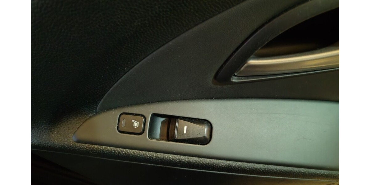 Hyundai IX35 109.000 km 8.500 &euro; Bad Lippspringe 33175