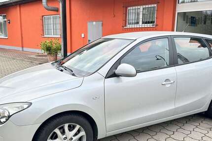 Hyundai i30 111.400 km 2.200 &euro; Greußen 99718