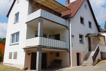 Haus Küps - 8 Zimmer, 160 m&sup2;, 135.000&euro; | Angebot:27050049