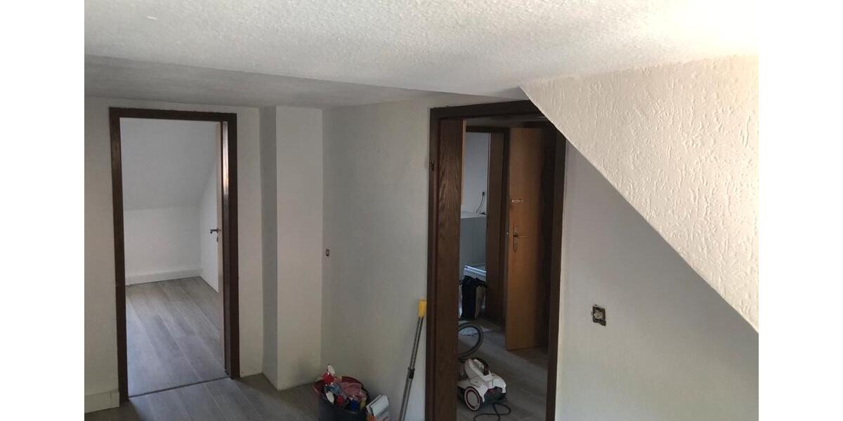 Dachgeschoßwohnung Rodenbach - 2 Zimmer, 50 m&sup2;, 600&euro; | Angebot:24646357