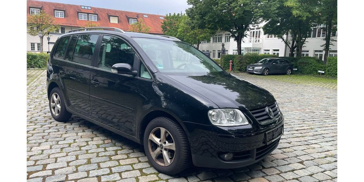 VW Touran 240.000 km 1.400 &euro; Haar 85540