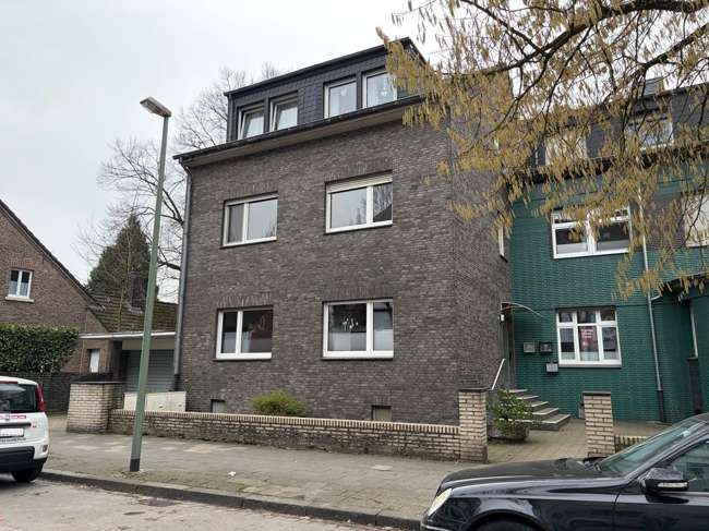Etagenwohnung Duisburg Rheinhausen - 4 Zimmer, 120 m&sup2;, 960&euro; | Angebot:25602571
