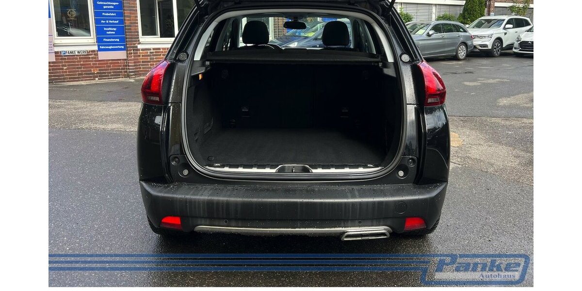 Peugeot 2008 1.2 PT 130 Allure*Pano*Navi*Leder*1-Hand* 79.035 km 12.490 &euro; Berlin 13187