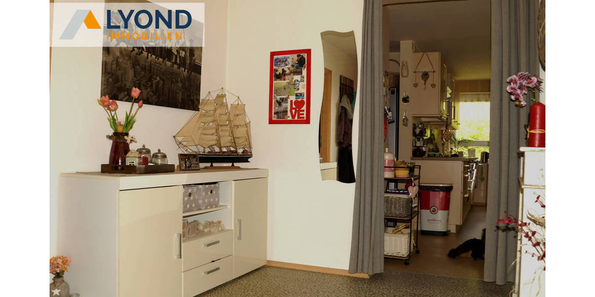 Etagenwohnung Suhl - 5 Zimmer, 135 m&sup2;, 175.000&euro; | Angebot:25819981