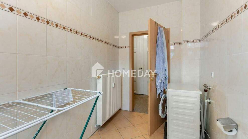 Gepflegte 2-Zimmer-Wohnung mit Stellplatz - zentral und ruhig in Anger-Crottendorf 2 zimmer