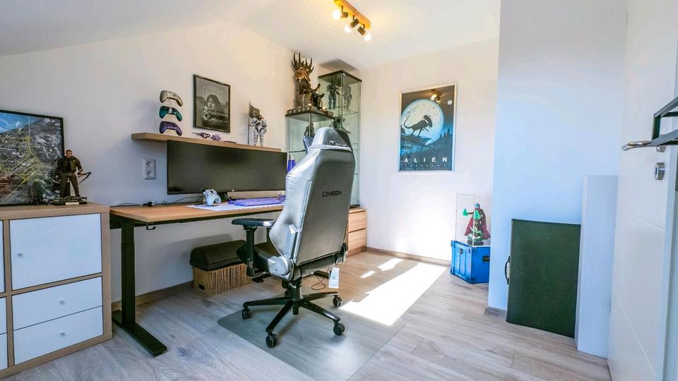 Dachgeschoßwohnung Villingen-Schwenningen Schwenningen - 3 Zimmer, 65 m&sup2;, 185.000&euro; | Angebot:26846059