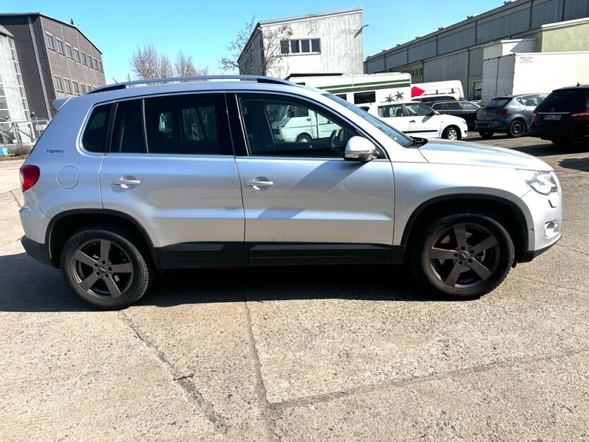 VW Tiguan 208.000 km 5.999 € Magdeburg 39126