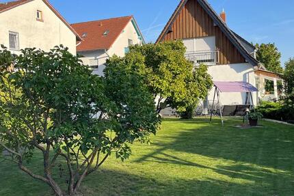 Haus Rosbach vor der Höhe - 8 Zimmer, 175 m&sup2;, 660.000&euro; | Angebot:25080810