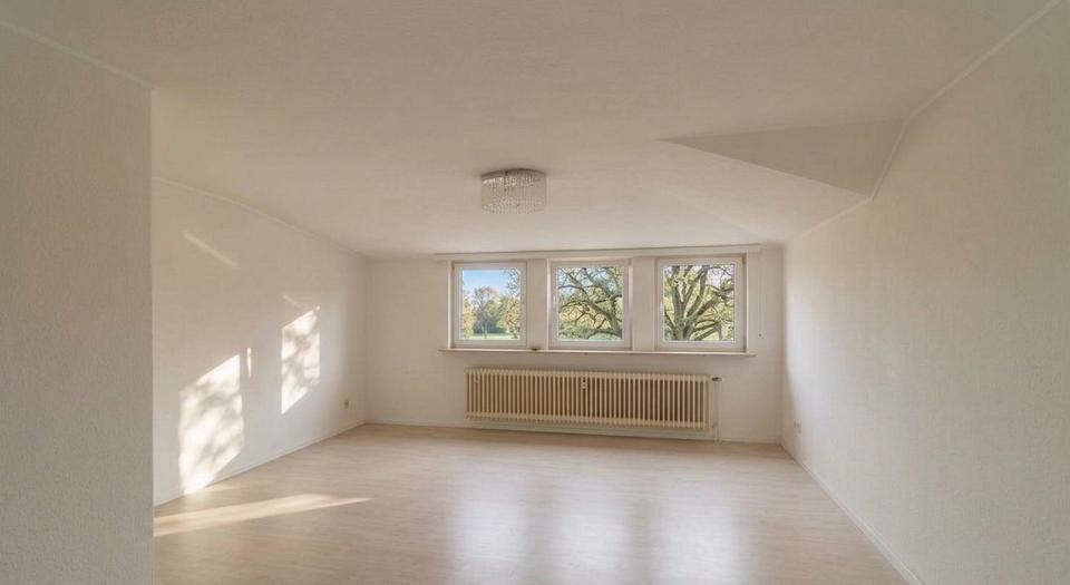 Dachgeschoßwohnung Neuwied - 6 Zimmer, 150 m&sup2;, 1.500&euro; | Angebot:26020728
