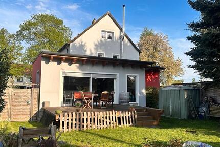 gemütliches Reihenendhaus mit Anbau in Leubnitz Neuostra