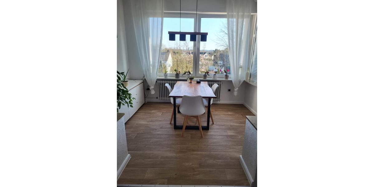 Etagenwohnung Siegburg - 2 Zimmer, 64 m&sup2;, 700&euro; | Angebot:25571239