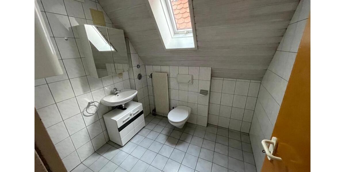 Dachgeschoßwohnung Hirschau - 3 Zimmer, 69 m&sup2;, 560&euro; | Angebot:26664471