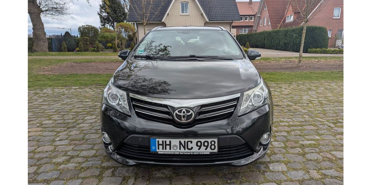 Toyota Avensis 246.415 km 5.200 &euro; Garrel 49681