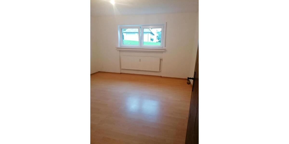 Erdgeschoßwohnung Peterswald-Löffelscheid Löffelscheid - 3 Zimmer, 78 m&sup2;, 560&euro; | Angebot:26416102