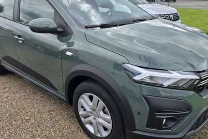 Dacia Sandero 7.711 km 16.200 &euro; Roßleben 06571