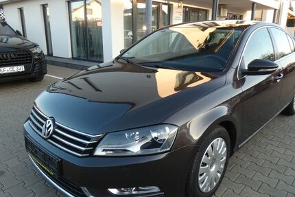 VW Passat 89.000 km 7.490 € Erfurt 99087