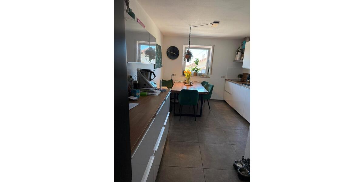 Etagenwohnung Staudach-Egerndach Egerndach - 4 Zimmer, 100 m&sup2;, 1.200&euro; | Angebot:26399578