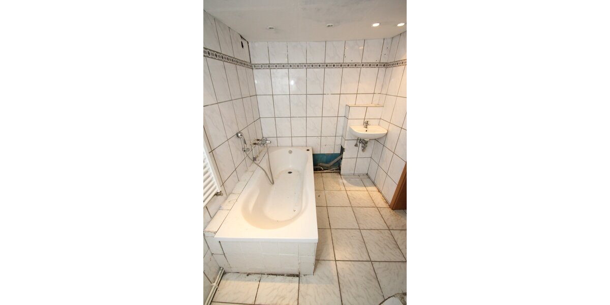 Waltershausen, 2 Familienhaus mit Anbau - Zweifamilienhaus Waltershausen | Angebot:20674820