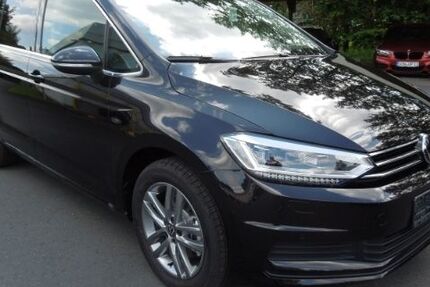 VW Touran 2.500 km 34.885 &euro; Föritztal OT Neuhaus-Schierschnitz 96524