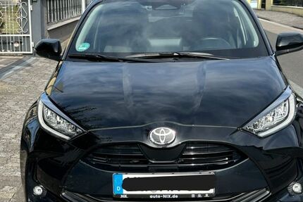 Toyota Yaris 10.000 km 22.900 &euro; Hanau 63454