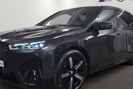 BMW iX 57.554 km 45.480 &euro; München 80687