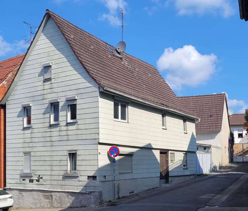 Haus zum Kaufen in Ober-Ramstadt 125.000 € 130 m²