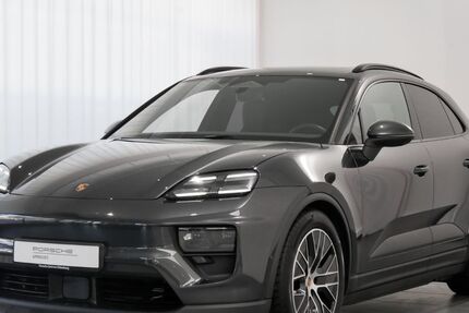 Porsche Macan 12.660 km 81.890 &euro; Oldenburg 26123