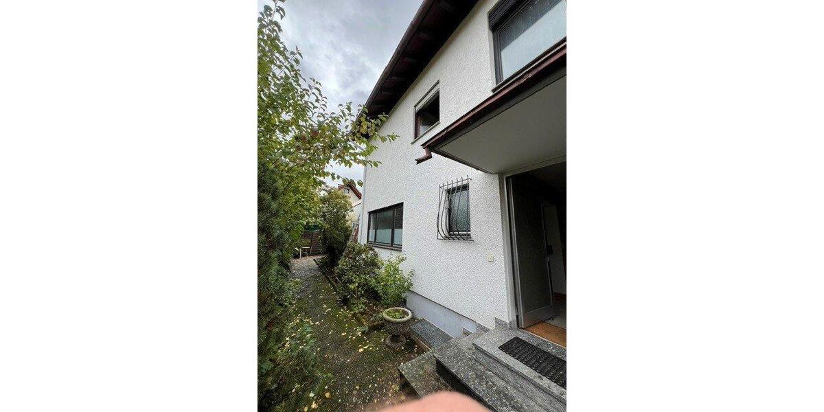 Etagenwohnung Bühl - 5 Zimmer, 120 m&sup2;, 342.000&euro; | Angebot:27259738