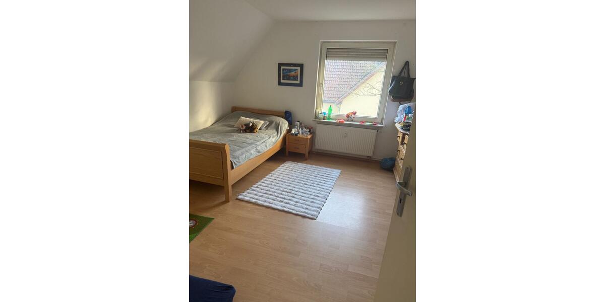 Dachgeschoßwohnung Friedeburg - 3 Zimmer, 80 m&sup2;, 600&euro; | Angebot:26347980