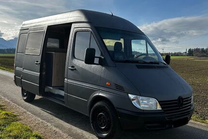 Mercedes-Benz Sprinter 193.000 km 12.700 &euro; Freilassing 83395