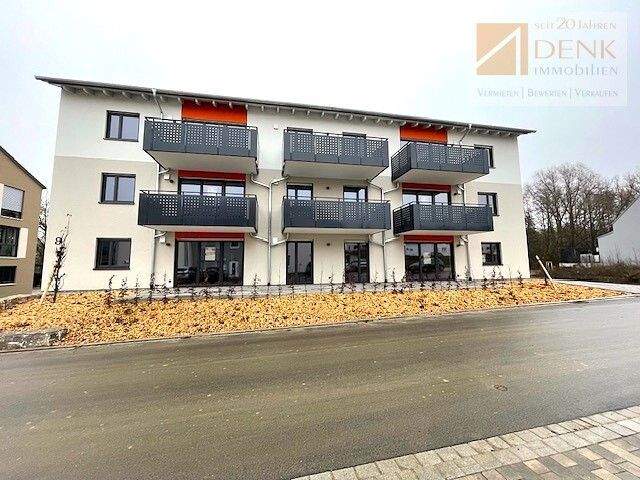 ERSTBEZUG! 3-Zimmerwohnung, Erdgeschoss - Neubau, mit Terrasse und 2 Stellplätzen in Gerolzhofen 3 zimmer