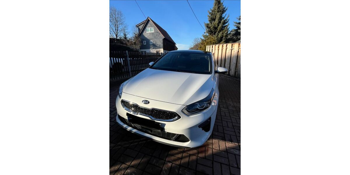 Kia ceed / Ceed 38.247 km 17.500 &euro; Chemnitz 09128