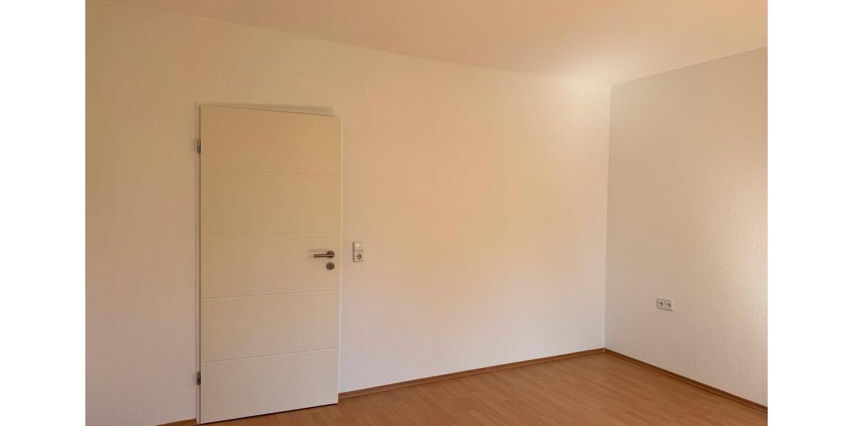 Etagenwohnung Trier Kürenz - 2 Zimmer, 67 m&sup2;, 850&euro; | Angebot:26407014