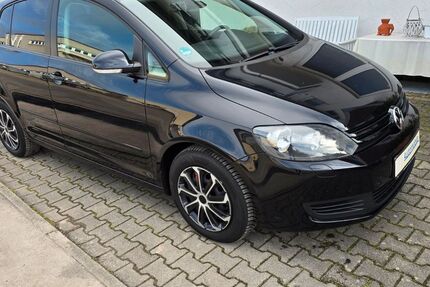 VW Golf 74.000 km 7.698 &euro; Winterbach 73650