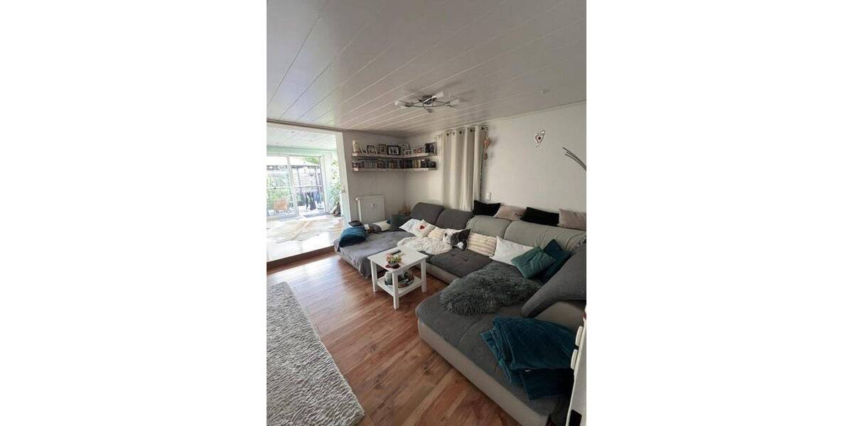 Etagenwohnung Idstein Wörsdorf - 4 Zimmer, 113 m&sup2;, 1.090&euro; | Angebot:26820146