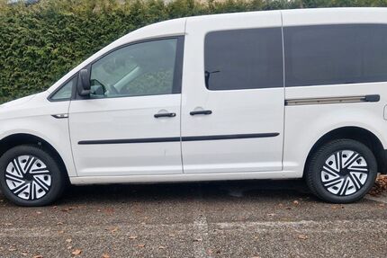 VW Caddy Maxi 208.000 km 11.950 &euro; München 81371