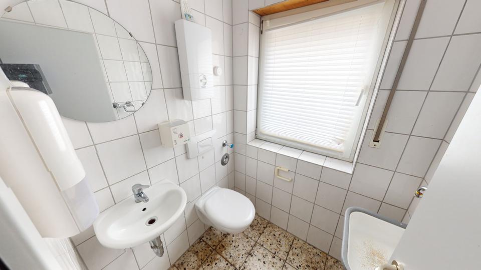 VR IMMO: 92 m² Ladenfläche mit großer Fensterfront - hier werden Sie gesehen!