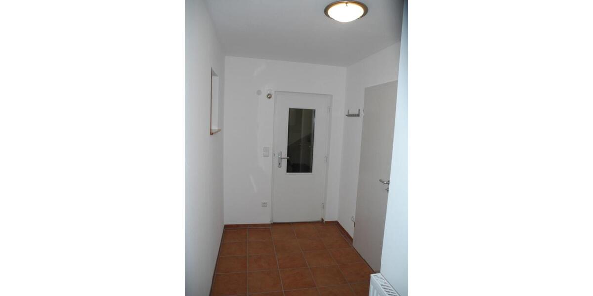 Erdgeschoßwohnung Roßtal - 1 Zimmer, 29 m&sup2;, 290&euro; | Angebot:25383598