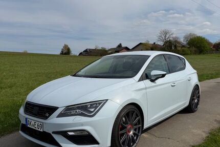 Seat Leon 75.500 km 13.900 &euro; Etzbach 57539