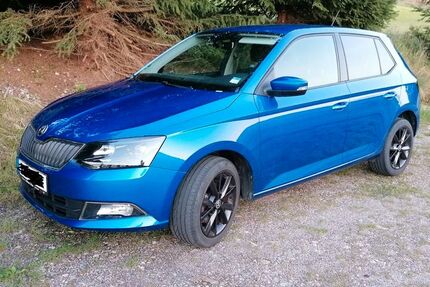 Skoda Fabia 52.000 km 10.400 € Titisee-Neustadt 79822