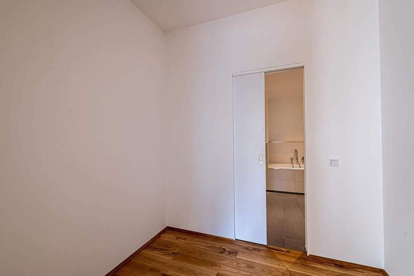 Schicke Neubauwohnung im Palais am Herzogin Garten. Mit großer Terrasse, EBK, Ankleide, Parkett,... 2 zimmer